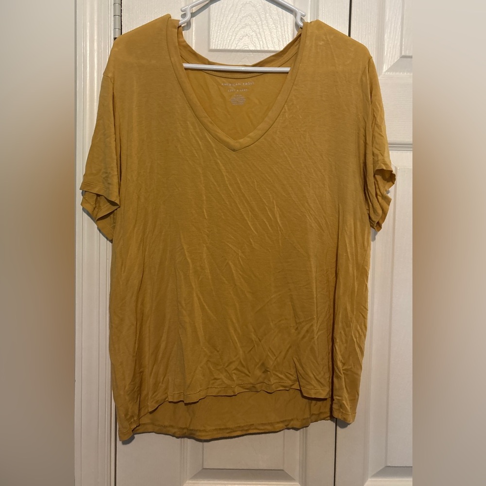American Eagle Outfitters Mustard V-Neck Short Sleeve Tee
